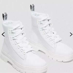 Doc Martens Mono White Poly Casual Combat Boots Air Wair Women’s size 10